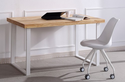 mesa-de-estudio-de-roble-salvaje-y-estructura-metalica-blanca.jpg